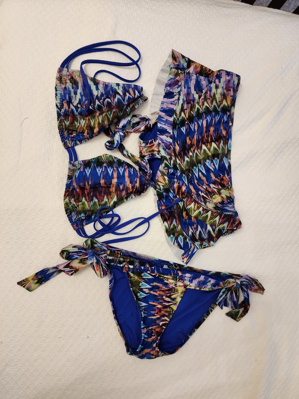 Becca By Rebecca Virtue Three-piece Bikini Set D Top M Bottoms